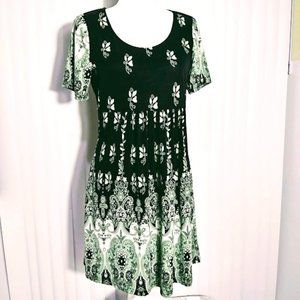 R&B COLLECTION DRESS WOMEN SIZE M, BLACK & FLORAL
